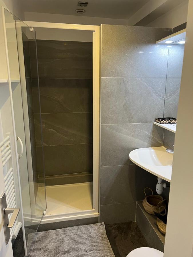 Notre Dame - Stylish Apartment Париж Экстерьер фото