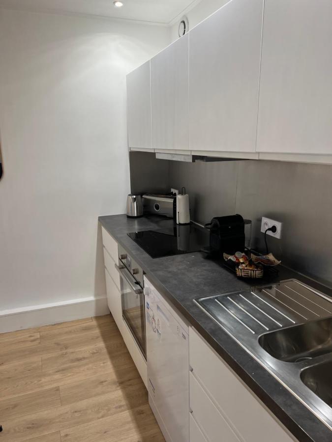 Notre Dame - Stylish Apartment Париж Экстерьер фото